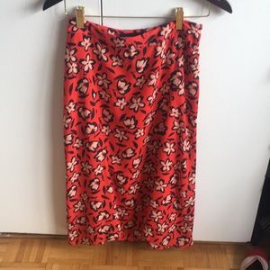 Ladies flower skirt - never worn!